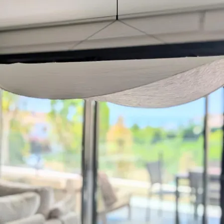 아파트 Oasis 325 Premium Sea & Mountains View 에스테포나