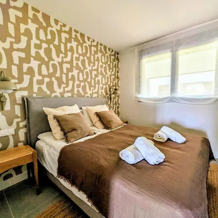 아파트 Oasis 325 Premium Sea & Mountains View 에스테포나